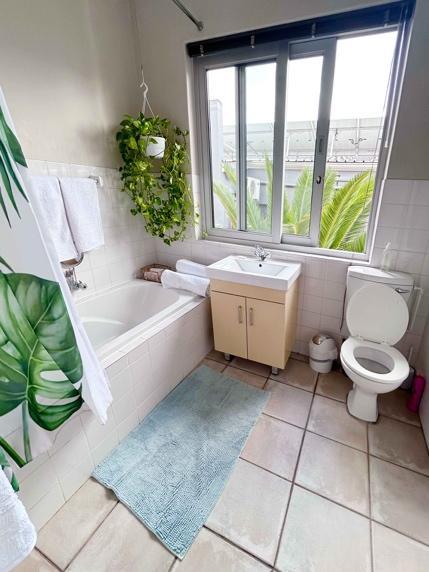 2 Bedroom Property for Sale in Gardens Western Cape